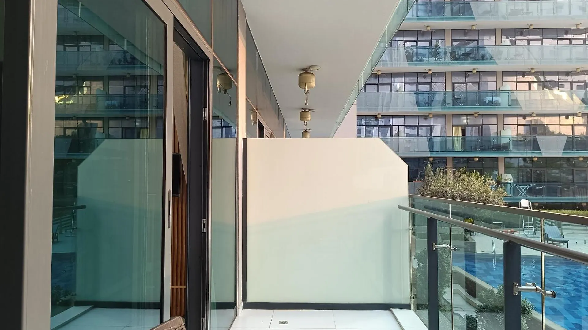 Διαμέρισμα Brown Stone - Pool & City View Merano Ντουμπάι Ηνωμένα Αραβικά Εμιράτα